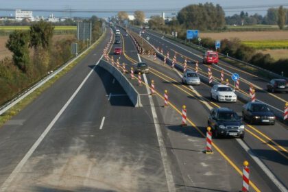 Leitplanken, Ohne Tarifbindung, Soka-Bau-Beitrag